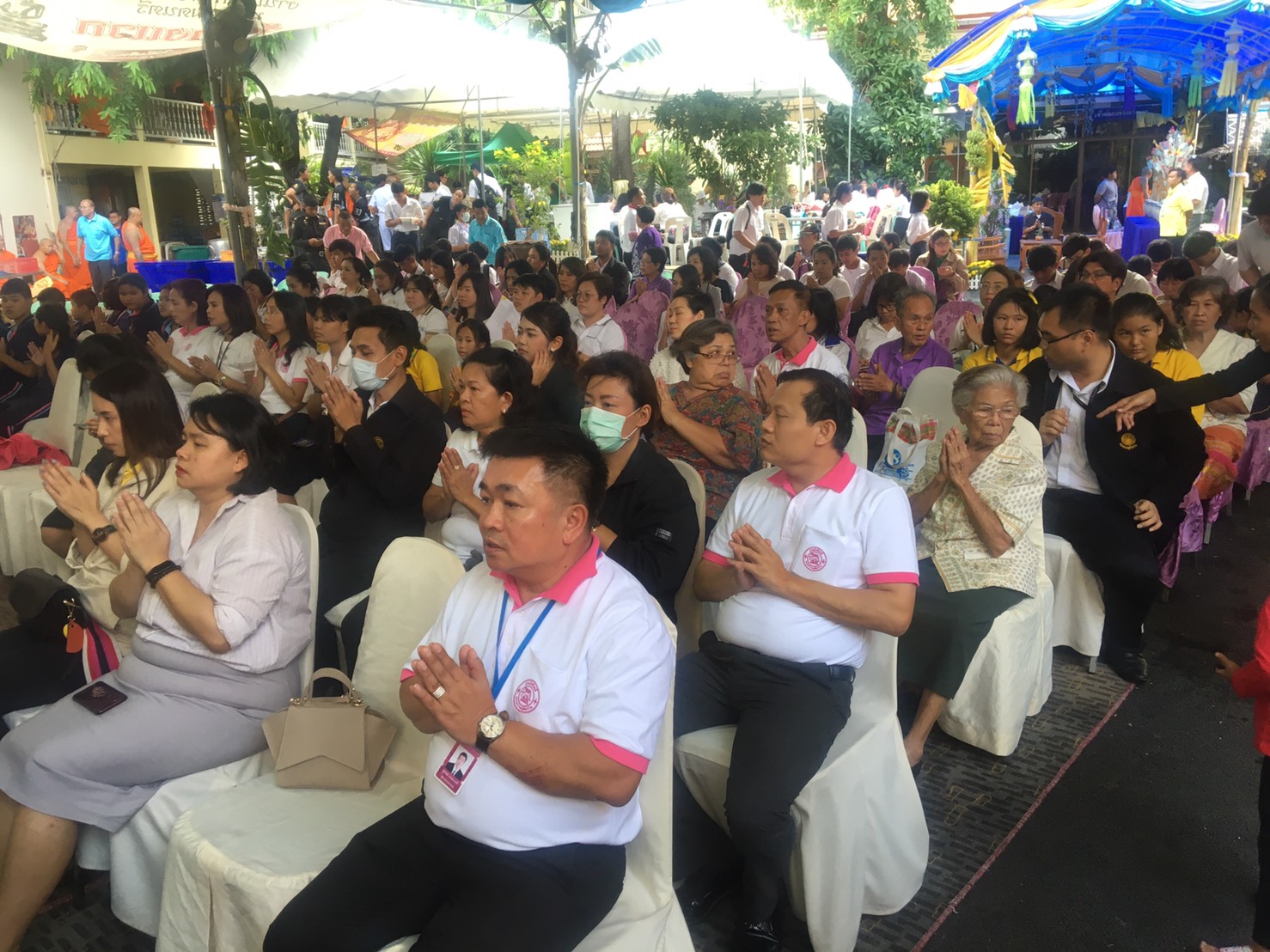 ﻿กรมบังคับคดีเข้าร่วมรับฟังเทศน์มหาชาติเวสสันดรชาดก เฉลิมพระเกียรติ เนื่องในวันคล้ายวันประสูติ พลเรือเอกพระเจ้าบรมวงศ์เธอ พระองค์เจ้าอาภากรเกียรติวงศ์